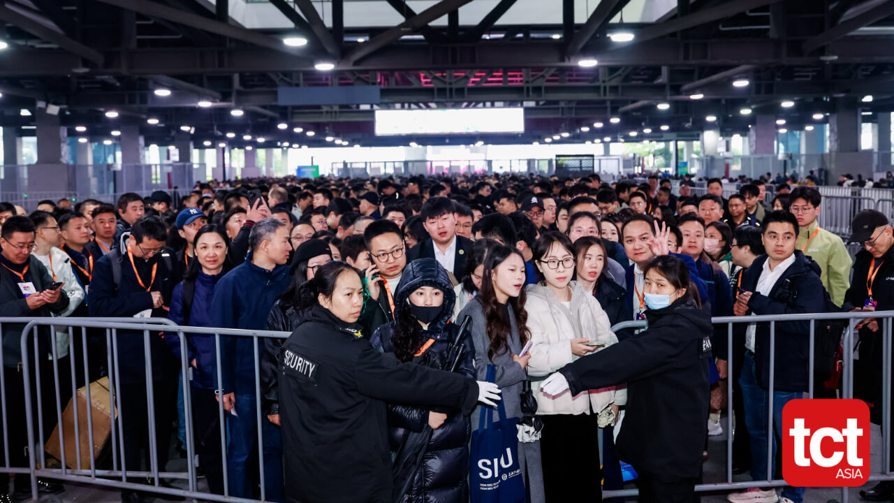 Crowds lined up before the doors even opened — the energy was palpable from the start.