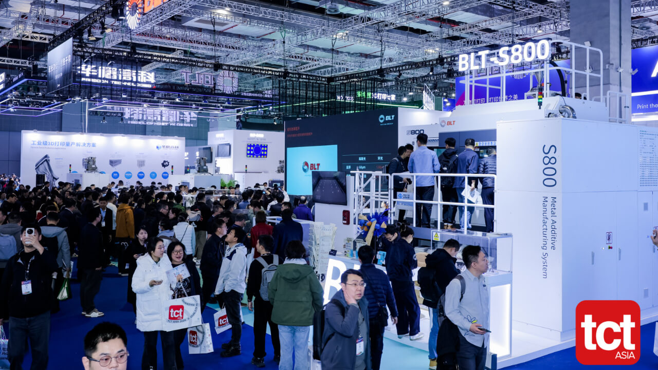 BLT's S800 metal AM system on the show floor.