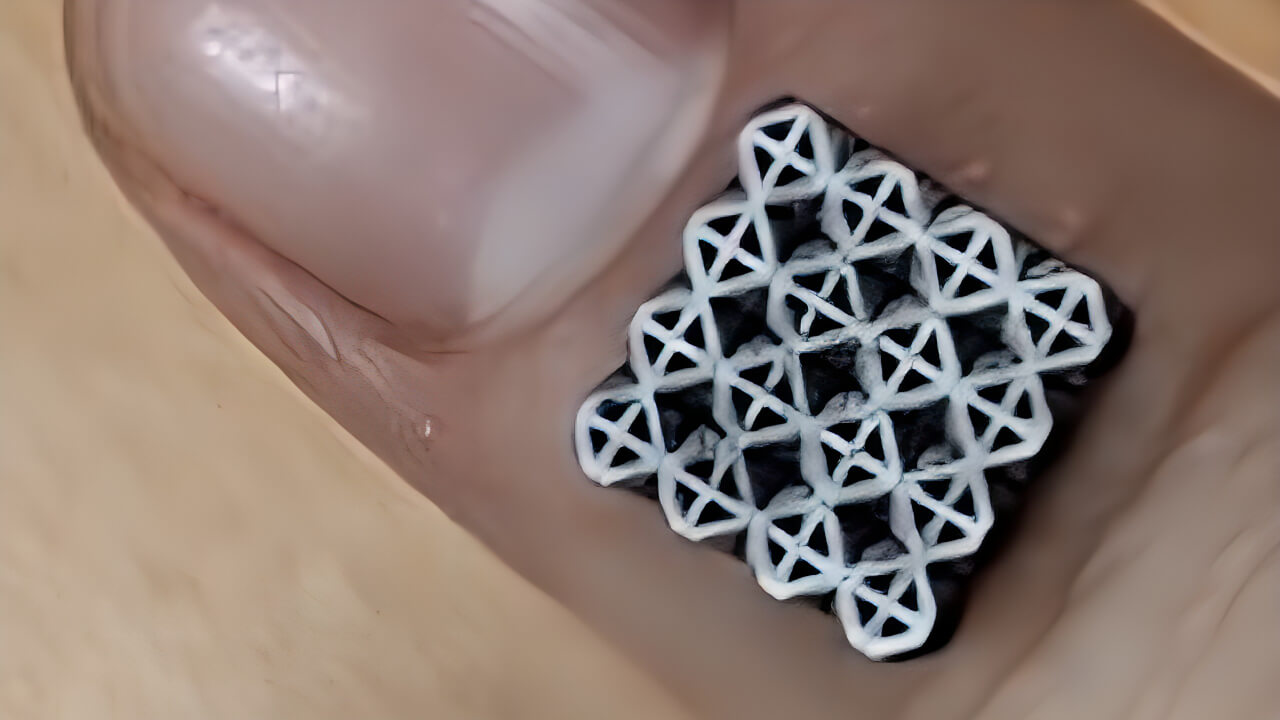 Successful trial of lattice printing with uniformity even at small sizes