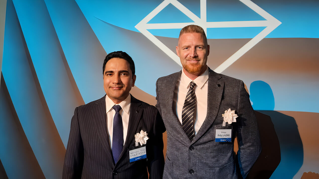 Left: Sunil Sharma (President and Representative Director, Stratasys Japan), Right: Andreas Langfeld (Chief Revenue Officer, Stratasys Ltd.) | Photo: AM Insight Asia