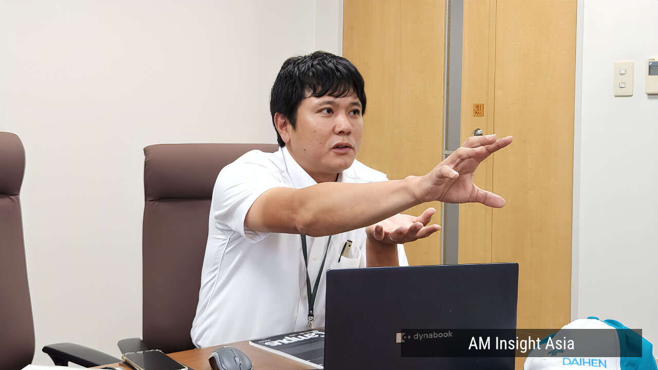 A DAIHEN staff member explaining the development background | Photo: AM Insight Asia