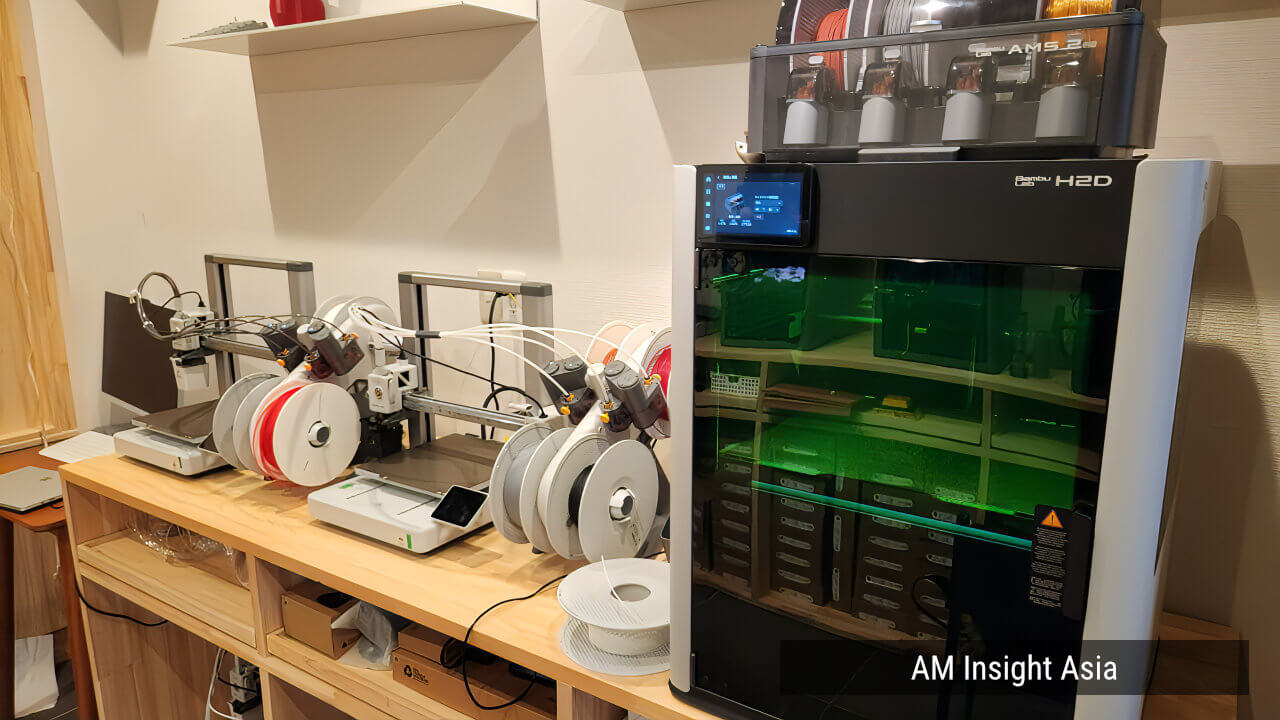 A corner lined with 3D printers, including the H2D | Photo: AM Insight Asia