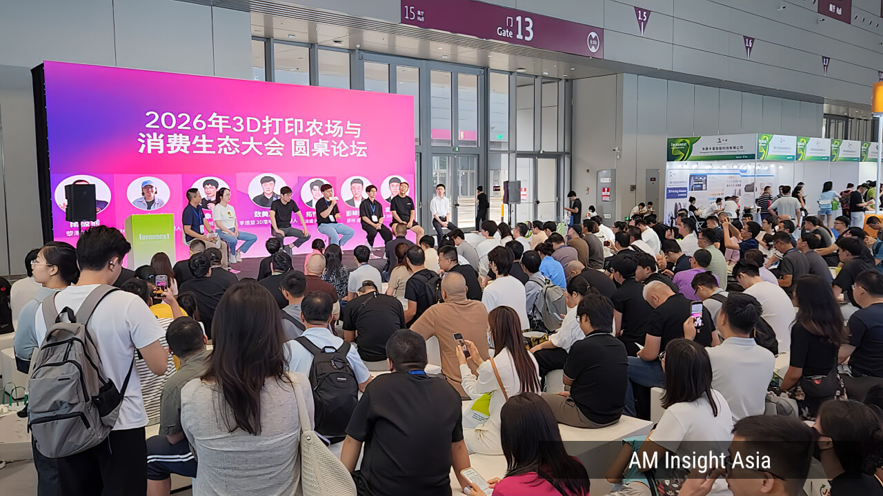 The roundtable for the China 3D Print Farm and Consumer-Grade AM Ecosystem Conference drew a standing-room crowd. | Photo: AM Insight Asia