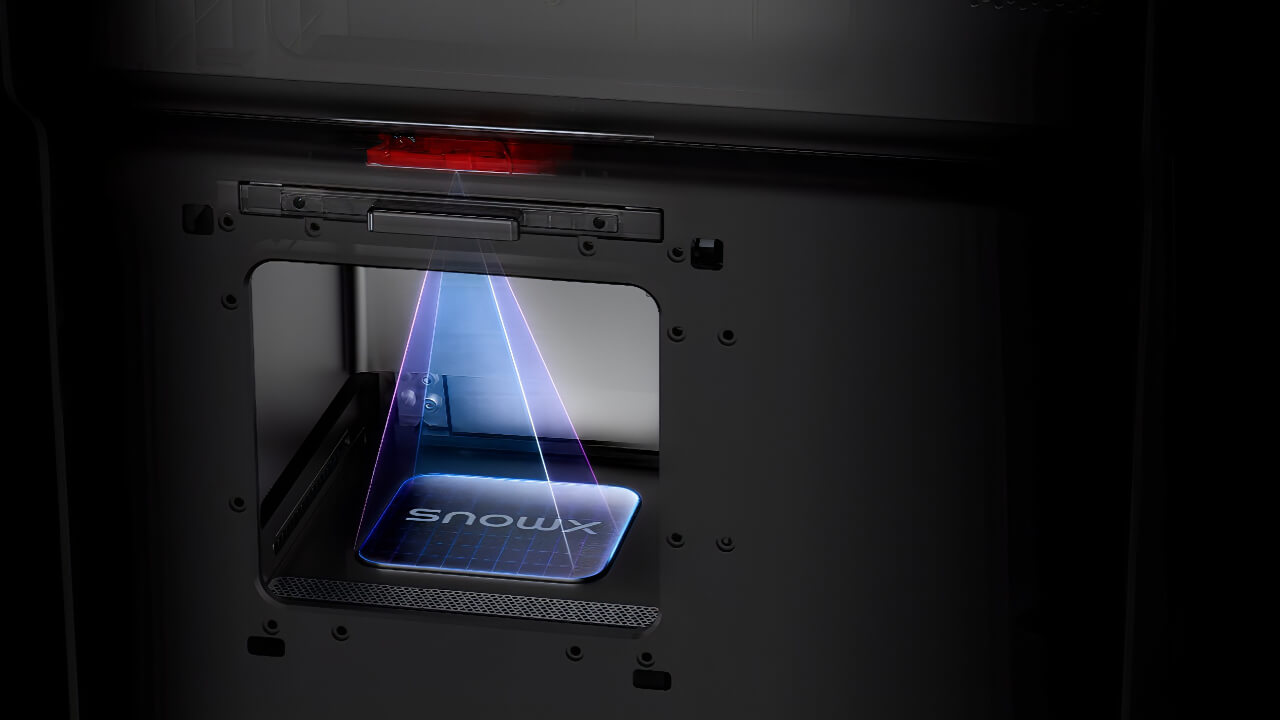The SLM laser scanning across SnowPod's build plate. | Image: SnowX